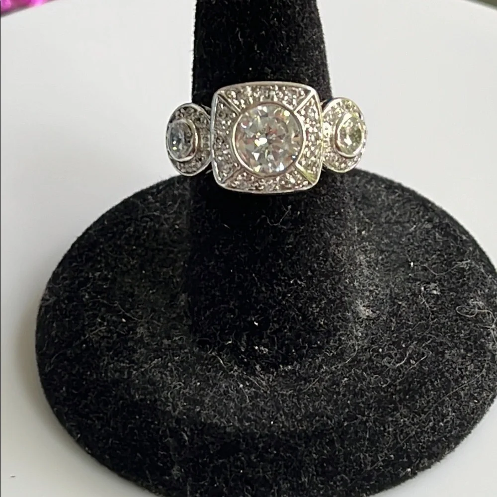 Art Deco-Inspired Ring with rhinestones and crystals